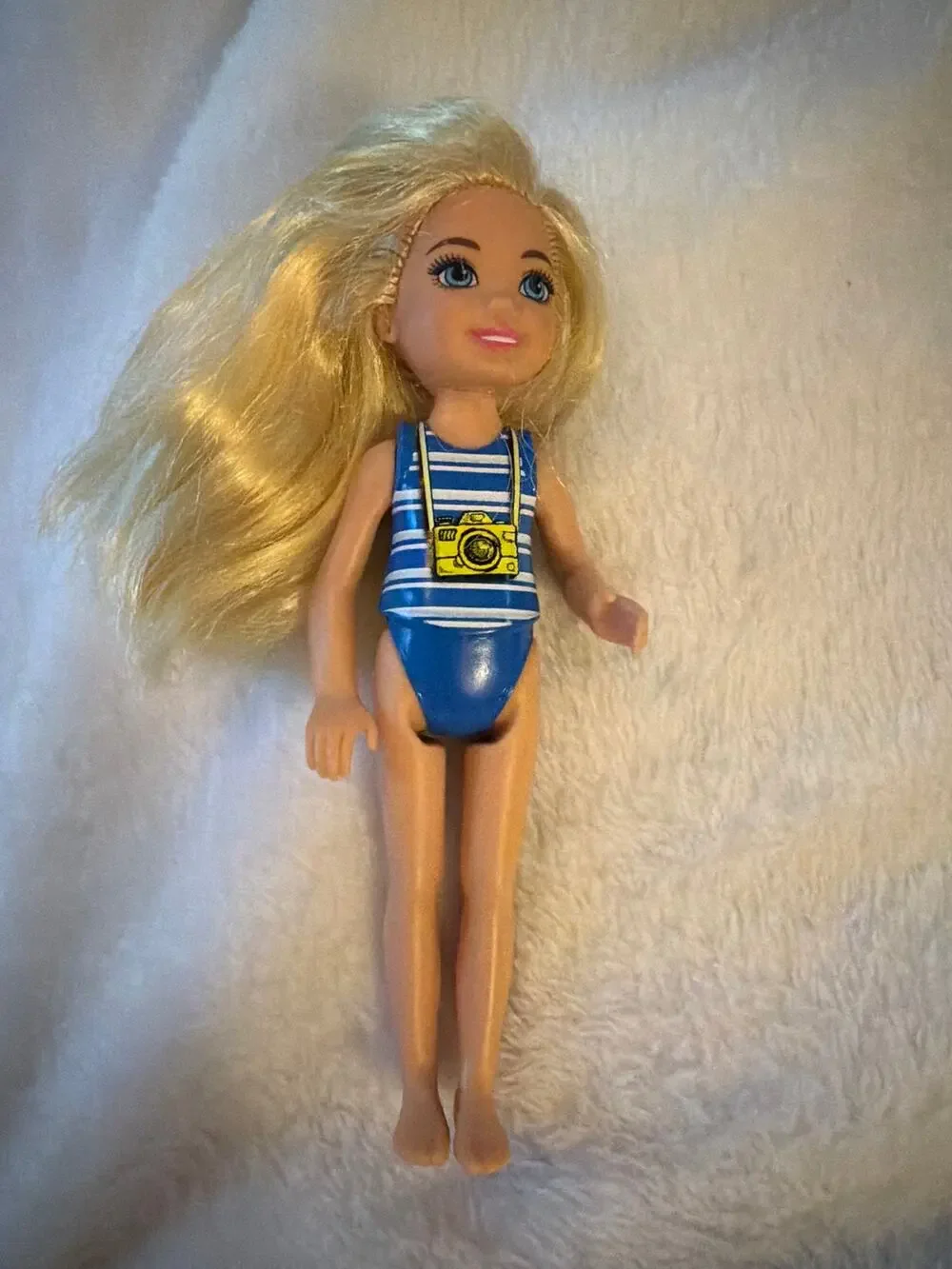 Barbie Club Chelsea Blonde Doll Blue Camera Swimsuit 6